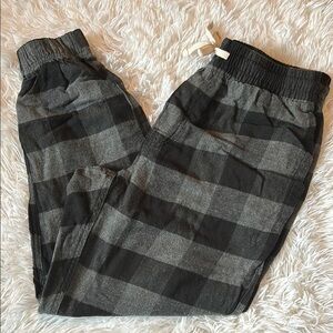 American Eagle Outfitters Black and Gray Plaid Pajama Lounge Pants Size Small